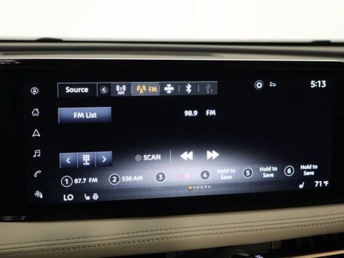 Used 2024 Nissan Ariya FWD image 27