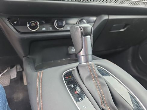 Certified 2025 Honda HR-V Sport image 16
