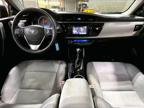 Used 2015 Toyota Corolla LE image 15