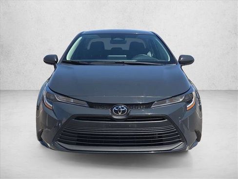 Used 2024 Toyota Corolla LE FWD image 2