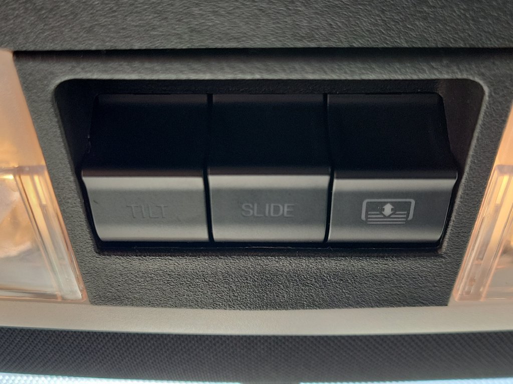 Used 2017 Ford Explorer Limited AWD/4WD image 35
