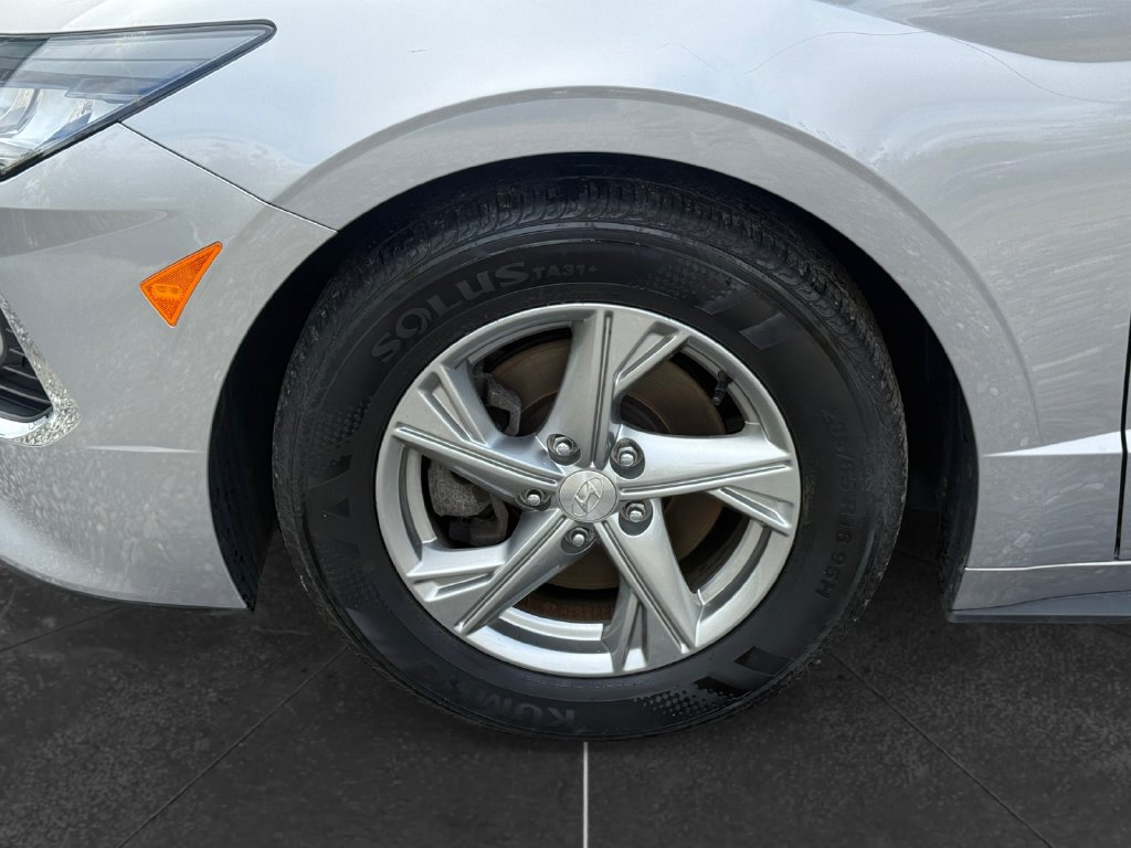 Used 2023 Hyundai Sonata SE FWD image 15