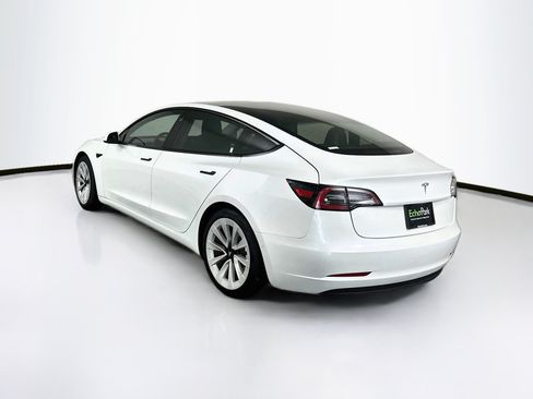 Used 2021 Tesla Model 3 Standard Range Plus RWD image 5