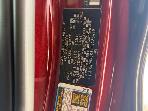 Used 2026 Kia Carnival FWD image 32
