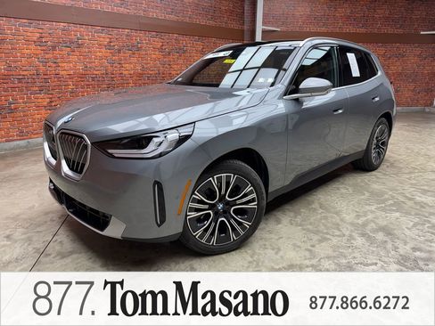 Used 2025 BMW X3 xDrive30i w/ Premium Package AWD/4WD image 1