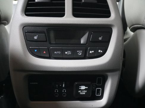 Used 2020 Honda Pilot Elite image 15