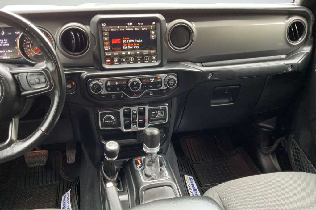 Used 2023 Jeep Gladiator Sport AWD/4WD image 13