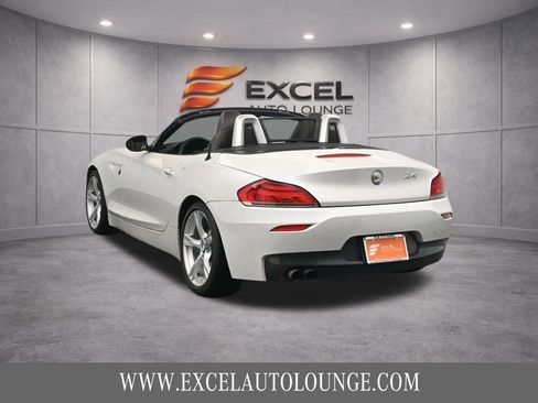 Used 2012 BMW Z4 sDrive28i RWD image 5