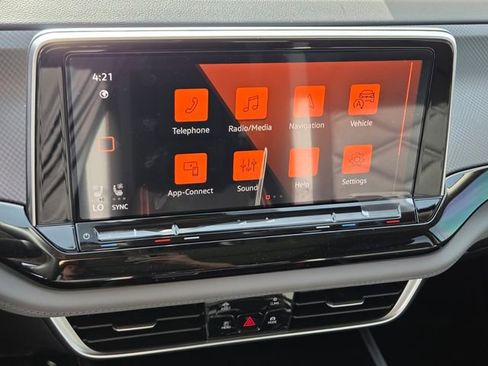 New 2026 Volkswagen Atlas Peak Edition image 13