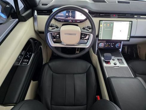 Used 2023 Land Rover Range Rover SE AWD/4WD image 12