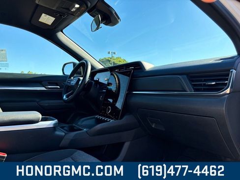 Used 2025 GMC Terrain Elevation image 20