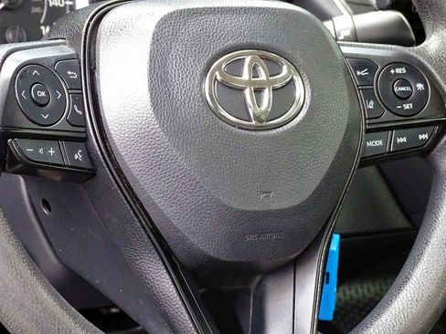 Used 2022 Toyota Corolla LE FWD image 22