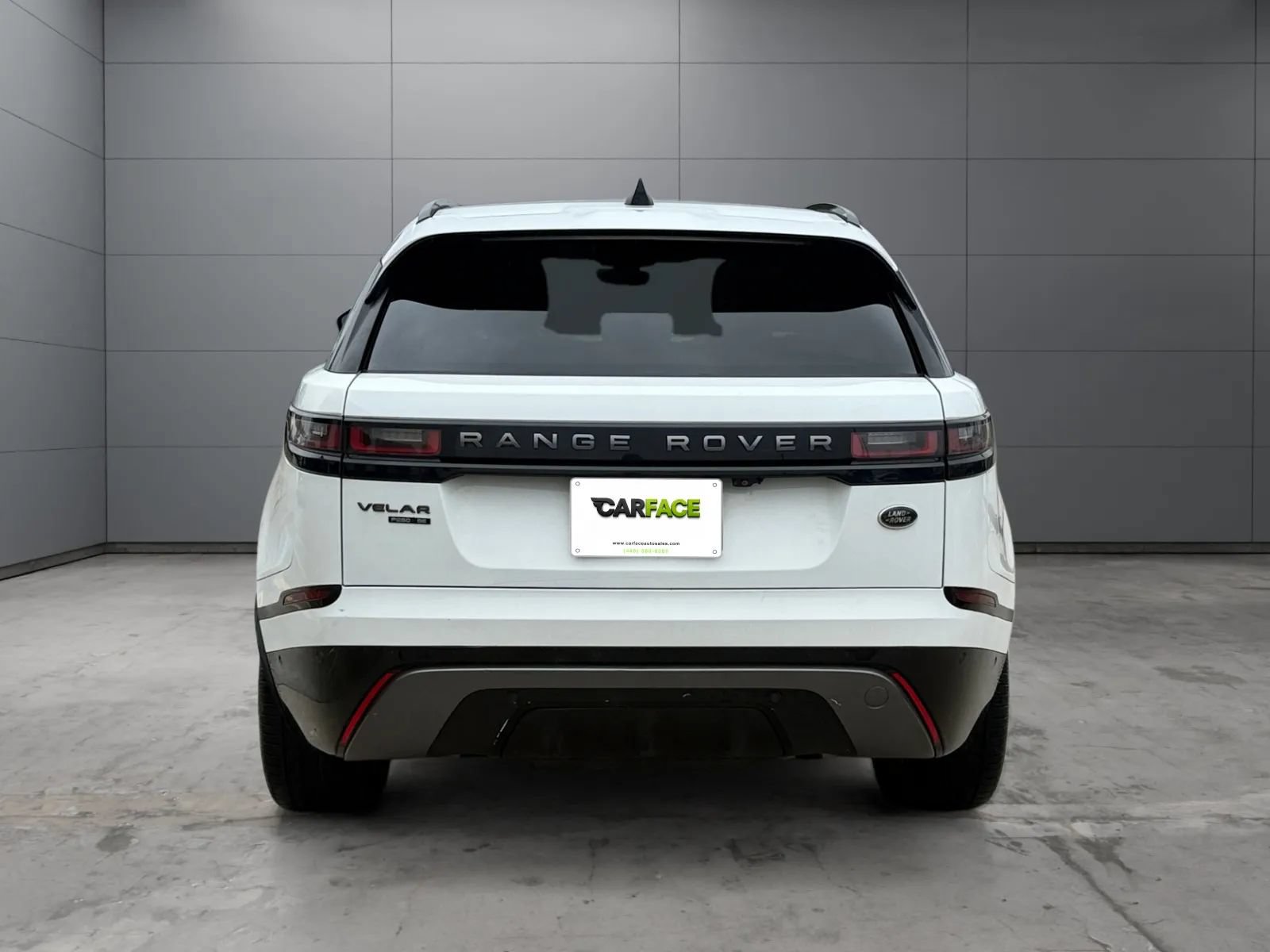 Used 2018 Land Rover Range Rover Velar R-Dynamic SE AWD/4WD image 11