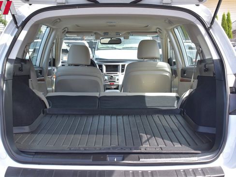 Used 2013 Subaru Outback 3.6R Limited image 29