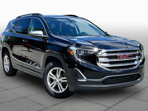 Used 2019 GMC Terrain SLE w/ Driver Convenience Package AWD/4WD image 3