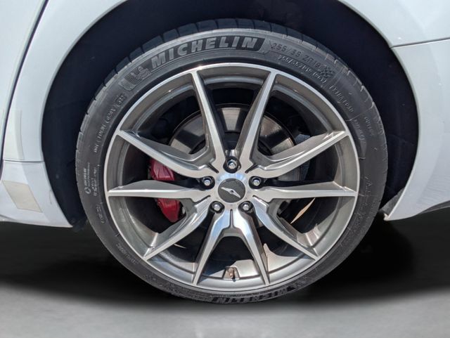 Used 2019 Genesis G70 3.3T Advanced w/ Prestige Package RWD image 11