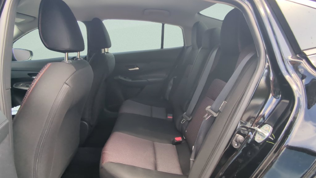 Certified 2026 Nissan Sentra SR w/ Floor Mat Package FWD image 17