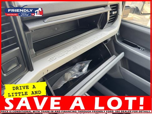 Used 2024 Ford F250 XLT image 28
