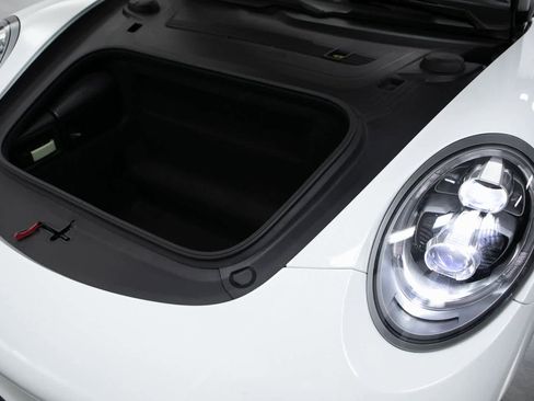 Certified 2018 Porsche 911 Carrera image 28