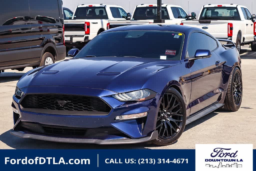 Used 2020 Ford Mustang Premium w/ Equipment Group 201A RWD image 1