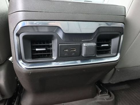 Used 2022 Chevrolet Silverado 1500 LTZ w/ Technology Package AWD/4WD image 28