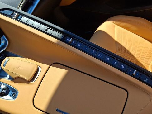 Used 2023 Chevrolet Corvette Stingray Preferred Conv w/ Z51 Performance Package RWD image 14