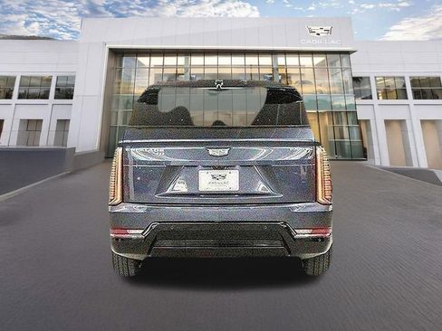 Used 2026 Cadillac Escalade IQ Sport 2 AWD/4WD image 5