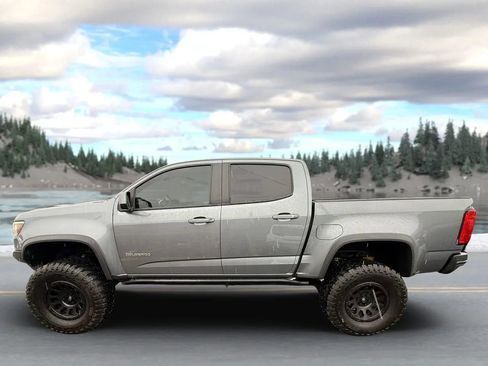 Used 2018 Chevrolet Colorado ZR2 w/ LPO, Premium Interior Package AWD/4WD image 6