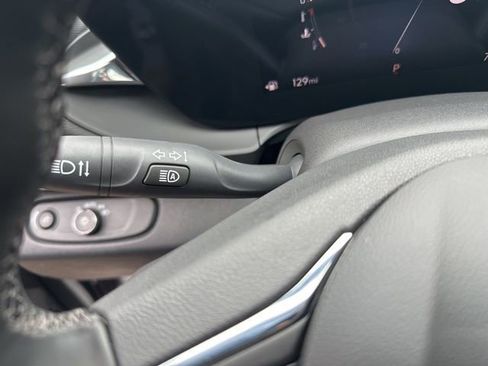 Used 2025 Buick Envista Avenir image 25