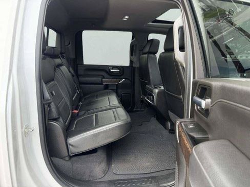 Used 2022 GMC Sierra 3500 Denali AWD/4WD image 44