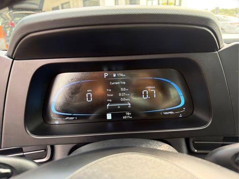 Certified 2025 Hyundai Elantra Sport FWD image 17