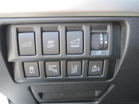 Used 2017 Subaru Outback 2.5i Limited image 35