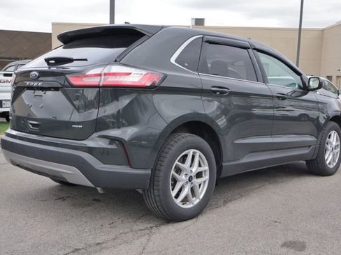 Used 2024 Ford Edge SEL w/ Convenience Package image 4