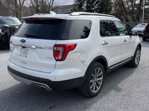 Used 2018 Ford F150 Lariat w/ Equipment Group 502A Luxury image 3