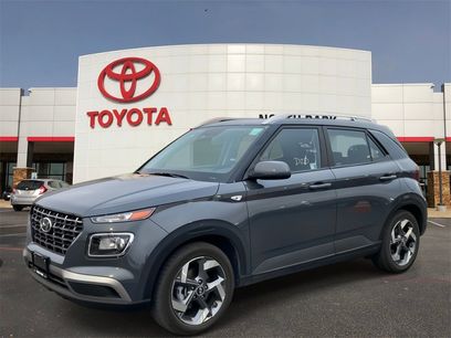 Used 2025 Hyundai Venue SEL