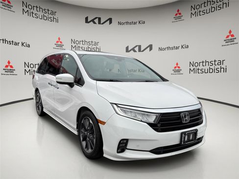 Used 2024 Honda Odyssey Elite image 5