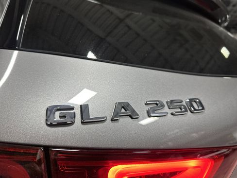 Certified 2023 Mercedes-Benz GLA 250 4MATIC image 12