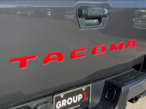 Used 2025 Toyota Tacoma TRD Sport image 30