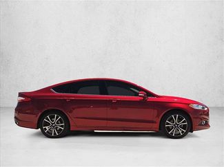 Used 2015 Ford Fusion SE FWD video 4
