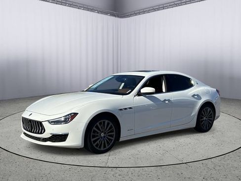 Used 2021 Maserati Ghibli S GranLusso RWD image 2
