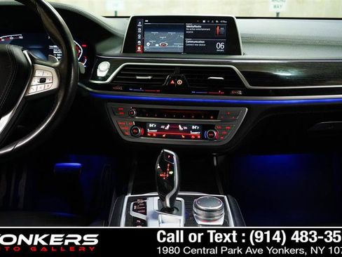 Used 2020 BMW 750i xDrive image 48