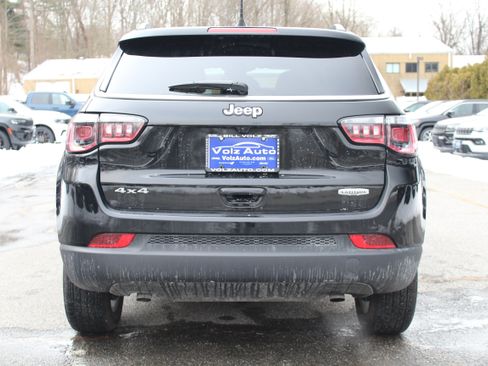 Certified 2024 Jeep Compass Latitude image 27