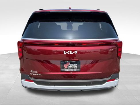 New 2026 Kia Carnival EX FWD image 6