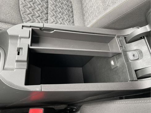 Used 2024 Chevrolet Equinox LT w/ LPO, Floor Liner Package image 32