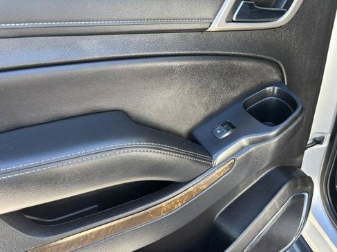 Used 2019 GMC Yukon Denali RWD image 12