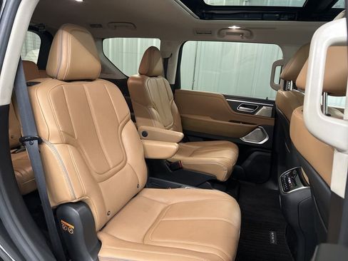 Certified 2025 INFINITI QX80 Sensory image 48