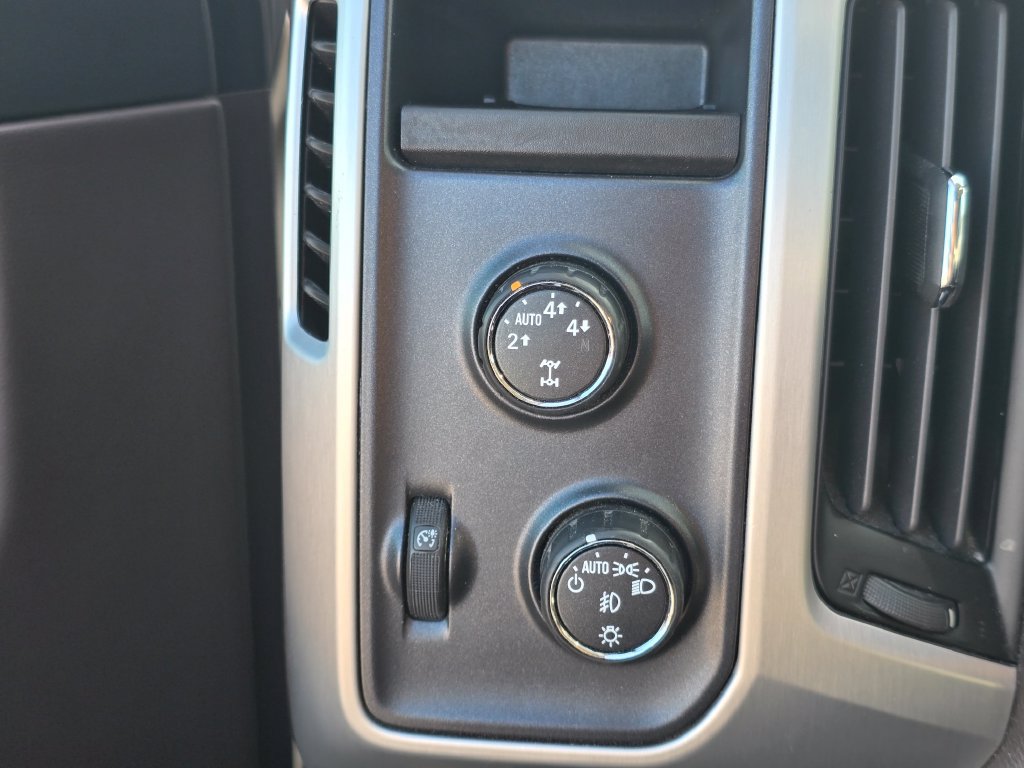 Used 2014 GMC Sierra 1500 SLT w/ Driver Alert Package AWD/4WD image 23