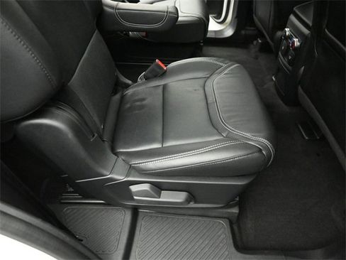 Certified 2022 Ford Explorer ST w/ ST Street Pack image 30