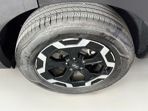 Used 2025 Hyundai Santa Fe SEL image 11