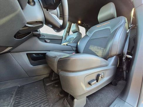 Used 2025 Nissan Pathfinder Rock Creek AWD/4WD image 15